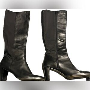 Nicole Black Heeled Leather Boots, Size 10M